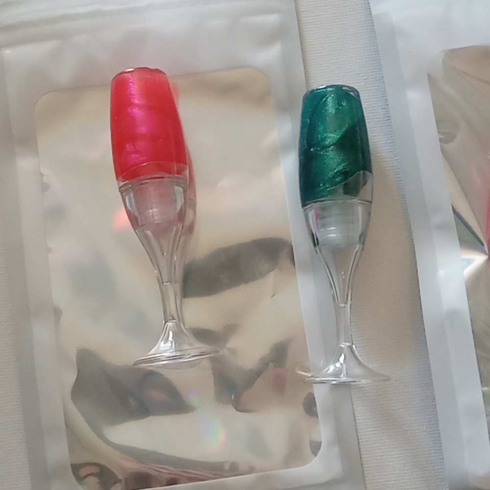 ❤️💚 lipgloss set - Picture 2 of 3